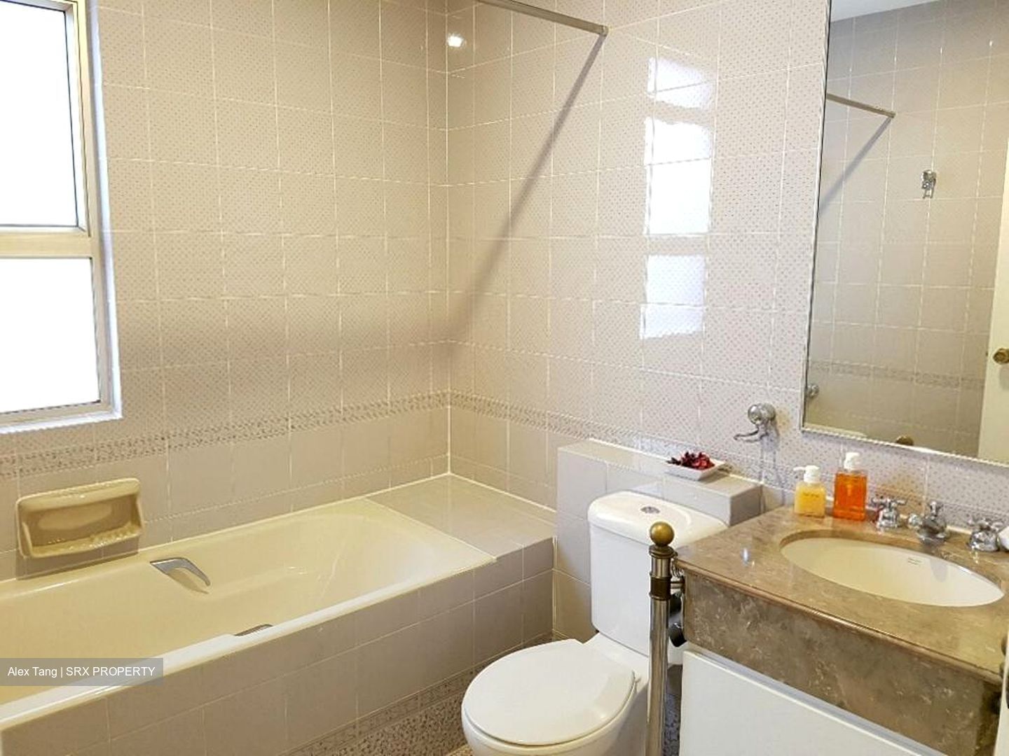 Leonie Condotel (D9), Condominium #272207161